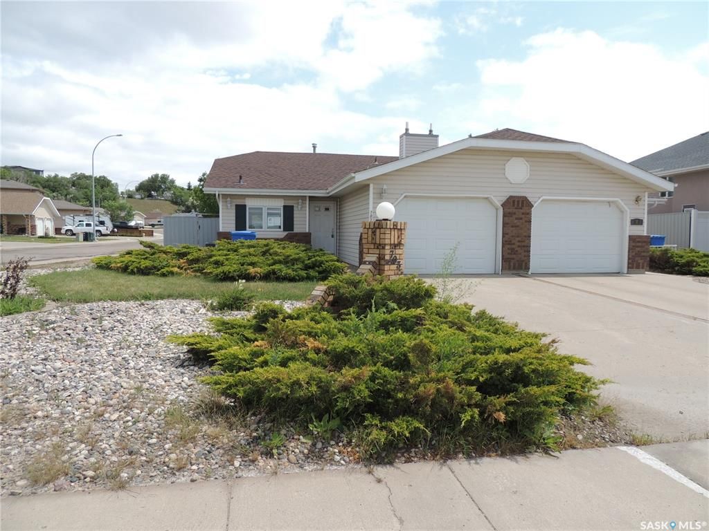 New property listed in Bay Meadows, Estevan
