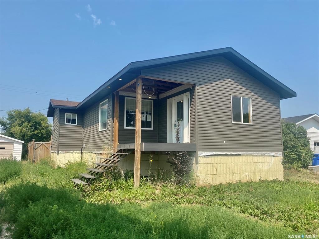 New property listed in Lampman